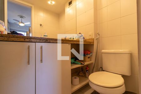 Apartamento à venda com 74m², 3 quartos e 1 vaga Apartamento à venda com 74m², 3 quartos e 1 vagaBanheiro Suíte