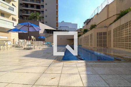 Apartamento à venda com 74m², 3 quartos e 1 vaga Apartamento à venda com 74m², 3 quartos e 1 vagaPiscina