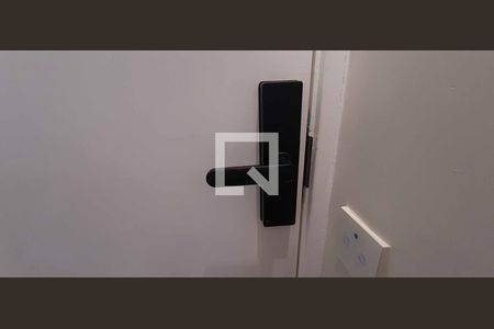 Sala - Fechadura Eletrônica de apartamento para alugar com 2 quartos, 44m² em Jardim Boa Vista (zona Oeste), Osasco