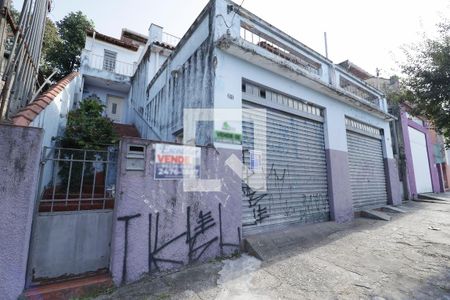 Casa à venda com 600m², 3 quartos e 3 vagasFachada