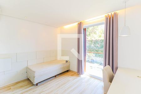 Casa de condomínio à venda com 550m², 5 quartos e 8 vagas Casa de condomínio à venda com 550m², 5 quartos e 8 vagasSuíte 2