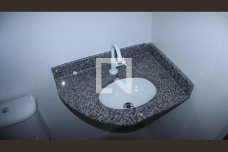 Apartamento para alugar com 42m², 2 quartos e sem vagaBanheiro