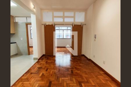 Sala de apartamento para alugar com 2 quartos, 45m² em Centro, Belo Horizonte