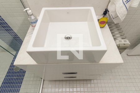 Apartamento à venda com 159m², 2 quartos e 1 vaga Apartamento à venda com 159m², 2 quartos e 1 vagaBanheiro 2