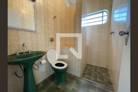 Casa à venda com 110m², 2 quartos e 2 vagas Casa à venda com 110m², 2 quartos e 2 vagasBanheiro Social