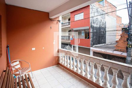 Casa à venda com 150m², 2 quartos e 1 vaga Casa à venda com 150m², 2 quartos e 1 vagaVaranda