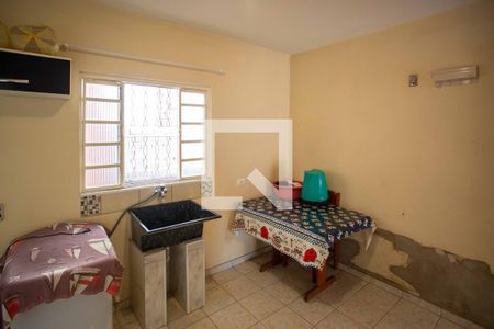 Casa à venda com 150m², 2 quartos e 1 vaga Casa à venda com 150m², 2 quartos e 1 vagaÁrea de Serviço