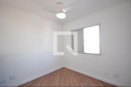 Quarto 2 de apartamento para alugar com 2 quartos, 42m² em Vila Mazzei, São Paulo