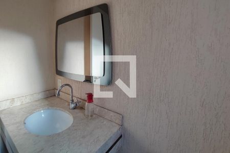 Casa de condomínio à venda com 377m², 6 quartos e 4 vagas Casa de condomínio à venda com 377m², 6 quartos e 4 vagasLavabo