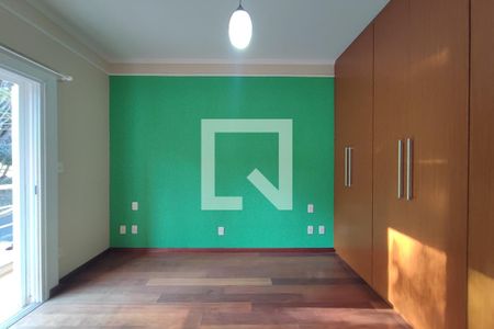 Casa de condomínio à venda com 377m², 6 quartos e 4 vagas Casa de condomínio à venda com 377m², 6 quartos e 4 vagasQuarto Suíte 2