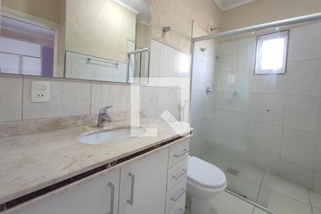 Casa de condomínio à venda com 377m², 6 quartos e 4 vagas Casa de condomínio à venda com 377m², 6 quartos e 4 vagasBanheiro Suíte 4