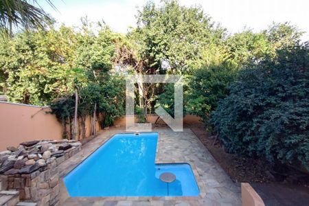 Casa de condomínio à venda com 377m², 6 quartos e 4 vagas Casa de condomínio à venda com 377m², 6 quartos e 4 vagasPiscina