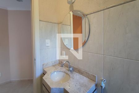 Casa de condomínio à venda com 377m², 6 quartos e 4 vagas Casa de condomínio à venda com 377m², 6 quartos e 4 vagasBanheiro Social