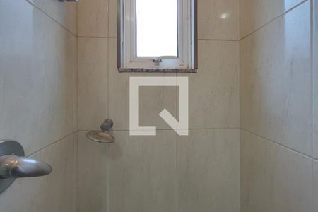 Casa de condomínio à venda com 377m², 6 quartos e 4 vagas Casa de condomínio à venda com 377m², 6 quartos e 4 vagasBanheiro Suíte 2