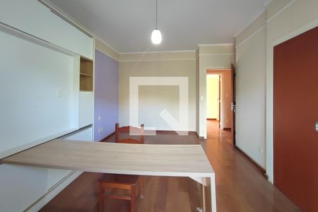 Casa de condomínio à venda com 377m², 6 quartos e 4 vagas Casa de condomínio à venda com 377m², 6 quartos e 4 vagasQuarto Suíte 4