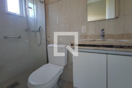 Casa de condomínio à venda com 377m², 6 quartos e 4 vagas Casa de condomínio à venda com 377m², 6 quartos e 4 vagasBanheiro Suíte 1