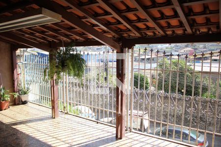 Casa à venda com 250m², 4 quartos e 1 vagaVaranda - Sala 2