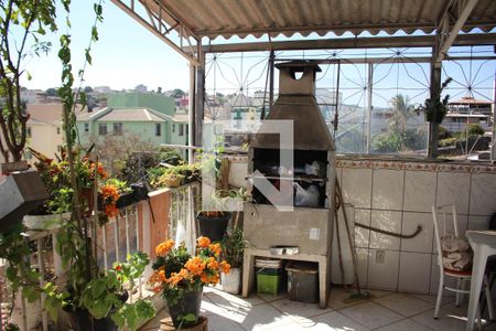 Casa à venda com 250m², 4 quartos e 1 vagaChurrasqueira