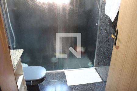 Casa à venda com 250m², 4 quartos e 1 vagaBanheiro 2