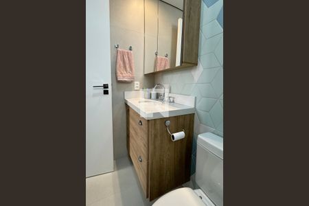 Apartamento à venda com 81m², 2 quartos e 2 vagasBanheiro da Suíte 1