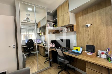 Apartamento à venda com 81m², 2 quartos e 2 vagasSuíte 2