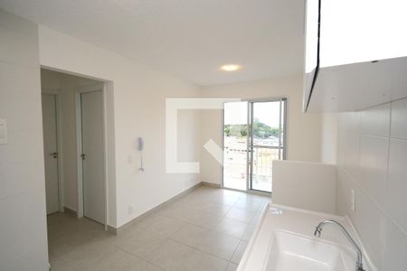 Sala/Cozinha de apartamento para alugar com 2 quartos, 35m² em Socorro, São Paulo