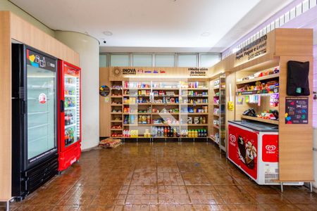 Apartamento à venda com 60m², 2 quartos e 1 vagaMini Mercado