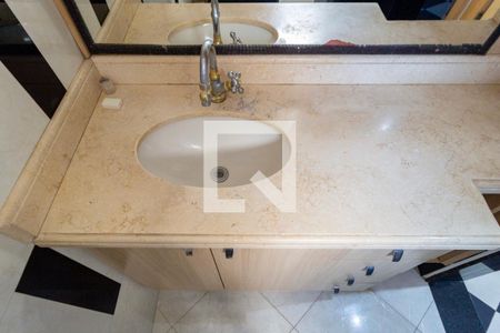 Apartamento à venda com 60m², 2 quartos e 1 vagaDetalhe - Banheiro