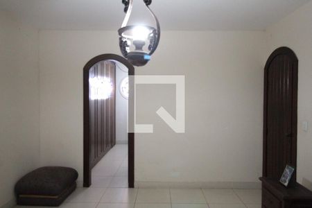 Casa à venda com 359m², 5 quartos e 5 vagasSuite