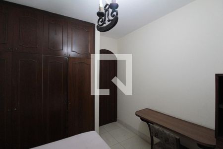 Casa à venda com 359m², 5 quartos e 5 vagasQuarto 2