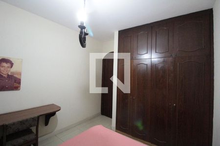 Casa à venda com 359m², 5 quartos e 5 vagasQuarto 3