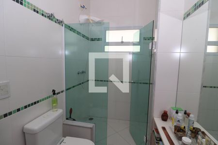 Casa à venda com 539m², 4 quartos e 4 vagasBanheiro da Suíte 2