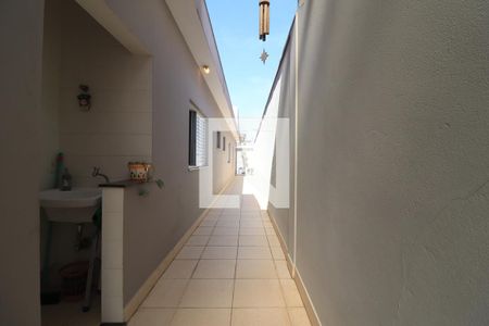 Casa à venda com 539m², 4 quartos e 4 vagasCorredor