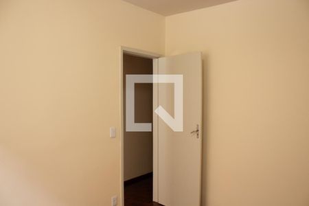 Quarto 2 de apartamento para alugar com 2 quartos, 57m² em Carlos Prates, Belo Horizonte
