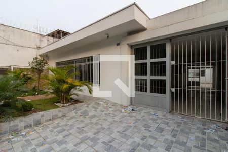 Casa à venda com 180m², 3 quartos e 2 vagas Casa à venda com 180m², 3 quartos e 2 vagasÁrea Externa