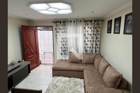 Casa à venda com 300m², 6 quartos e 4 vagas Casa à venda com 300m², 6 quartos e 4 vagasCasa 2- Sala