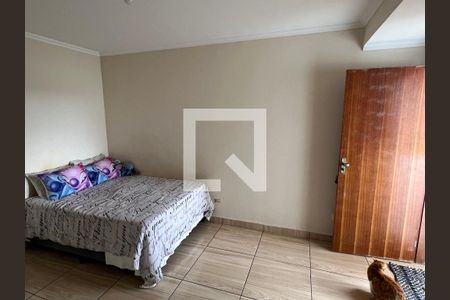 Casa à venda com 300m², 6 quartos e 4 vagas Casa à venda com 300m², 6 quartos e 4 vagasCasa 3 - Quarto 2