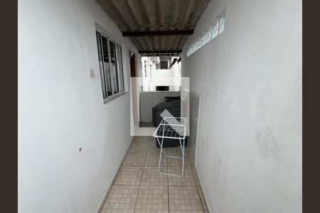Casa à venda com 300m², 6 quartos e 4 vagas Casa à venda com 300m², 6 quartos e 4 vagasCasa 1 - Área de Serviço