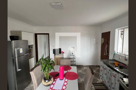 Casa à venda com 300m², 6 quartos e 4 vagas Casa à venda com 300m², 6 quartos e 4 vagasCasa 1 - Cozinha