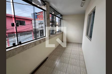 Casa à venda com 300m², 6 quartos e 4 vagas Casa à venda com 300m², 6 quartos e 4 vagasCasa 2- Varanda