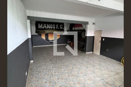 Casa à venda com 300m², 6 quartos e 4 vagas Casa à venda com 300m², 6 quartos e 4 vagasGaragem