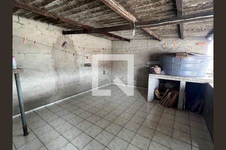 Casa à venda com 300m², 6 quartos e 4 vagas Casa à venda com 300m², 6 quartos e 4 vagasCasa 3 - Laje