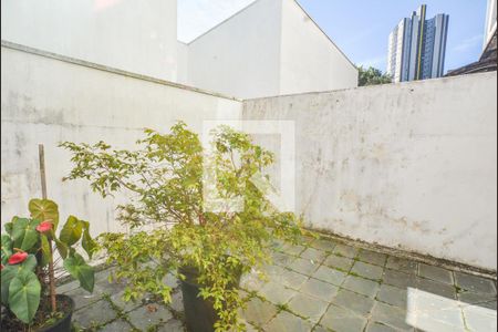 Casa à venda com 308m², 3 quartos e 6 vagasQuintal