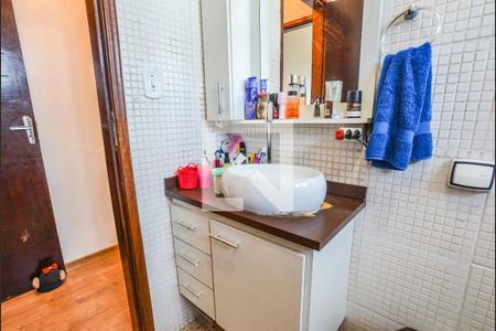 Casa à venda com 308m², 3 quartos e 6 vagasBanheiro da Suíte 1