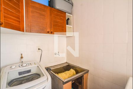 Casa à venda com 308m², 3 quartos e 6 vagasÁrea de Serviço