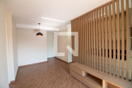 Sala de apartamento para alugar com 2 quartos, 55m² em Cidade Monções, São Paulo