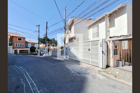 Casa à venda com 120m², 3 quartos e 2 vagasVista da Rua