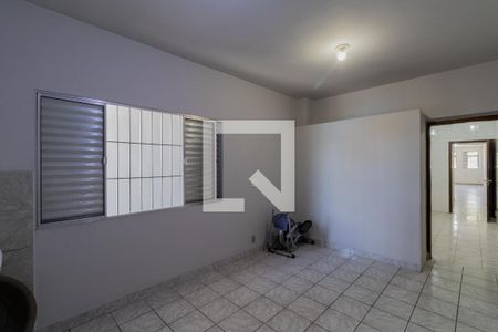 Casa à venda com 250m², 3 quartos e 2 vagas Casa à venda com 250m², 3 quartos e 2 vagasÁrea de Serviço