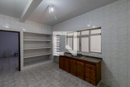 Casa à venda com 250m², 3 quartos e 2 vagas Casa à venda com 250m², 3 quartos e 2 vagasCozinha