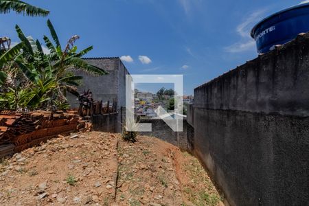 Casa à venda com 250m², 3 quartos e 2 vagas Casa à venda com 250m², 3 quartos e 2 vagasQuintal